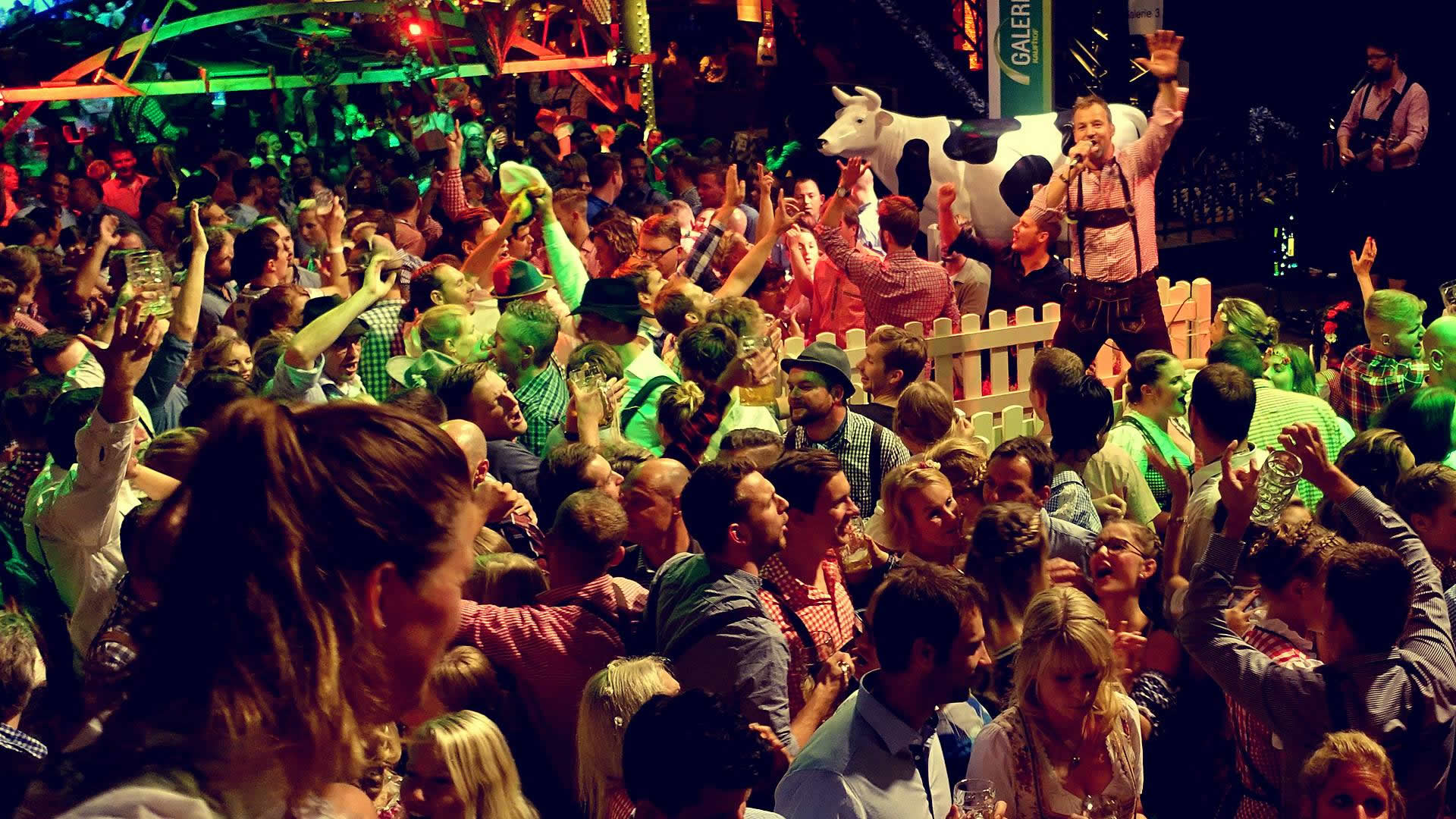 Fischmarkt in Hamburg Oktoberfestband Alpenbanditen